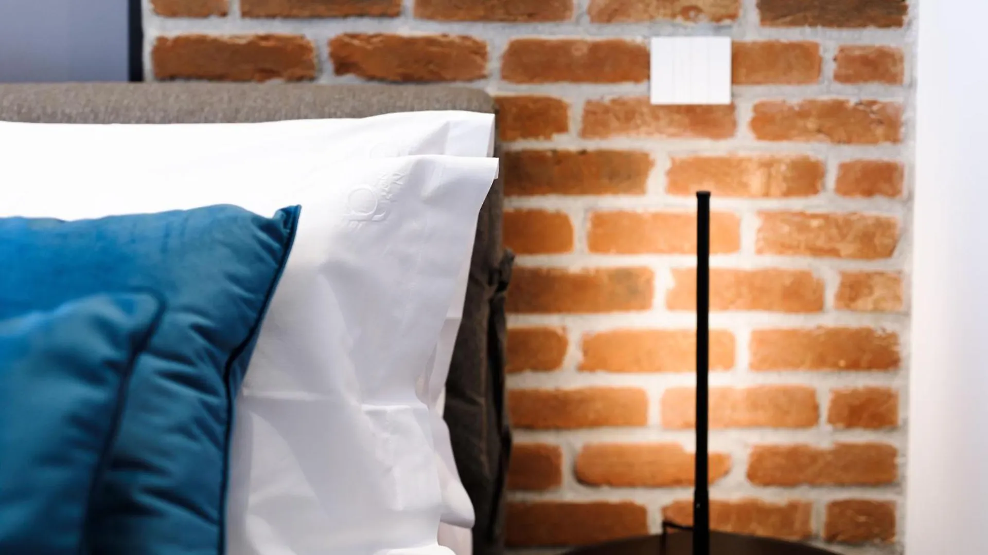 Old Town Snail Design Apartments 布加勒斯特 罗马尼亚