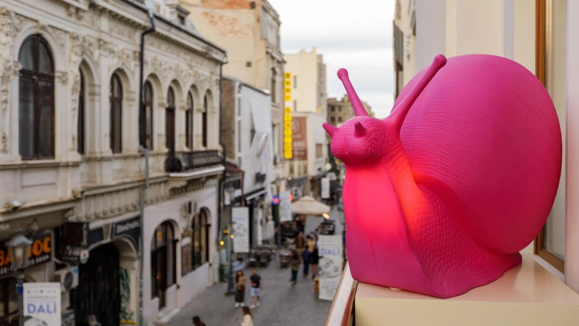 Old Town Snail Design Apartments 布加勒斯特