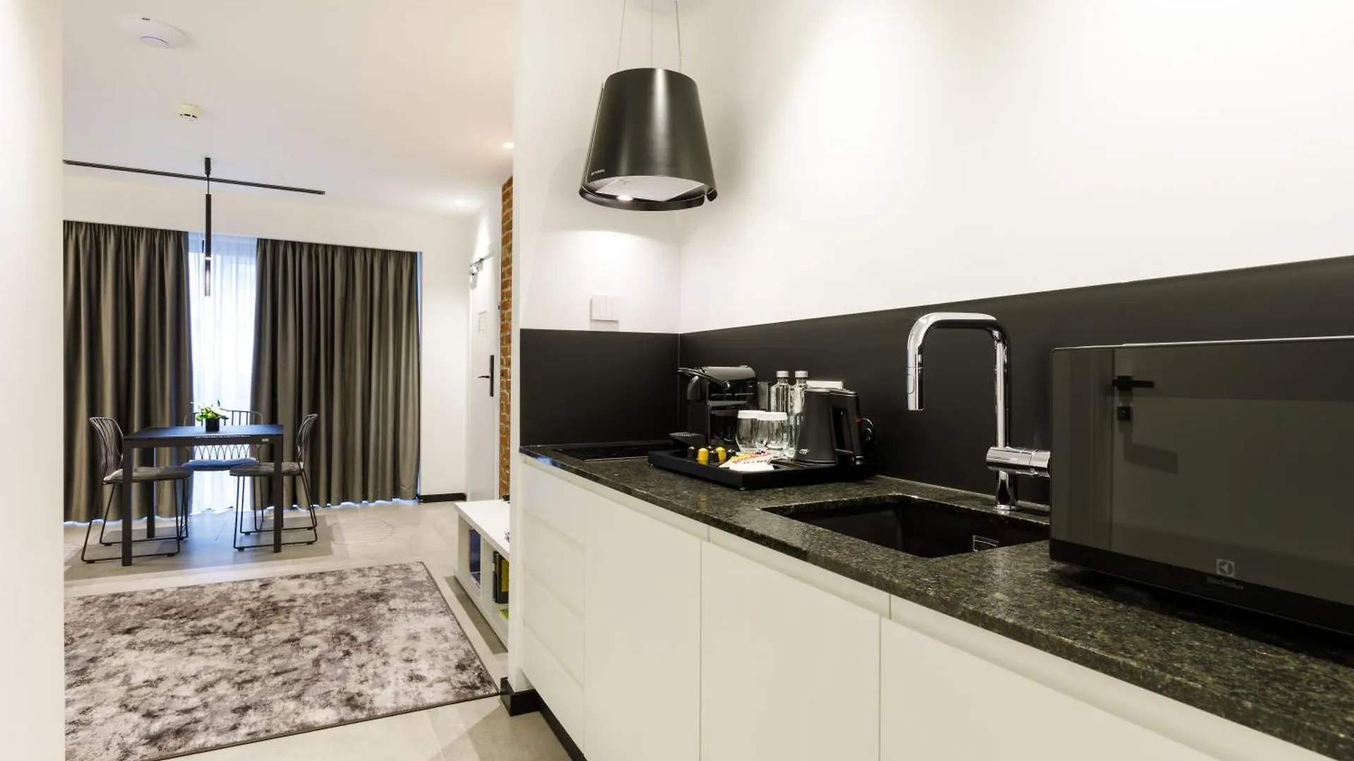 Old Town Snail Design Apartments 布加勒斯特