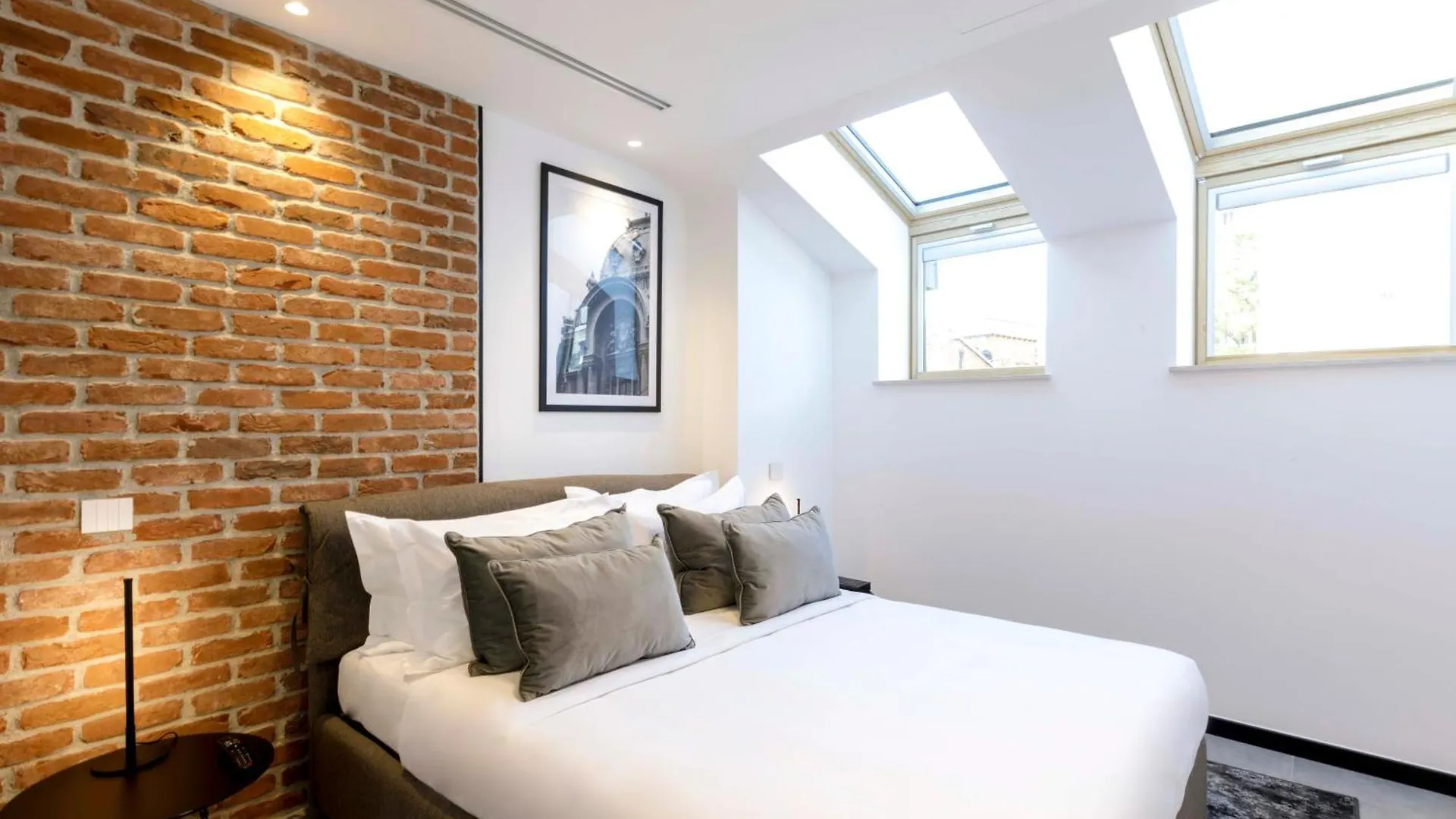Old Town Snail Design Apartments 布加勒斯特