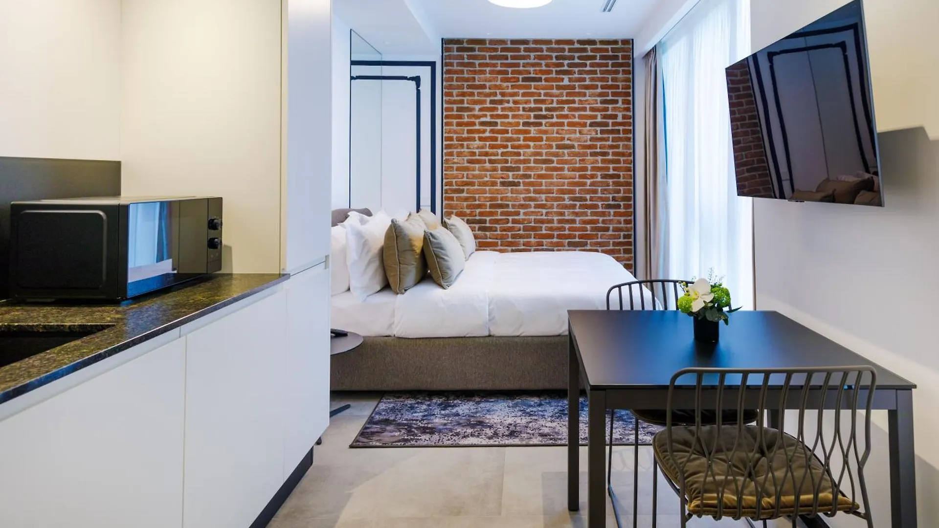 Old Town Snail Design Apartments 布加勒斯特